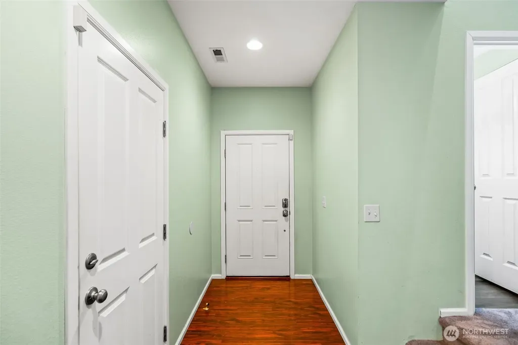 2480 Charter Lane SW Olympia WA 98512