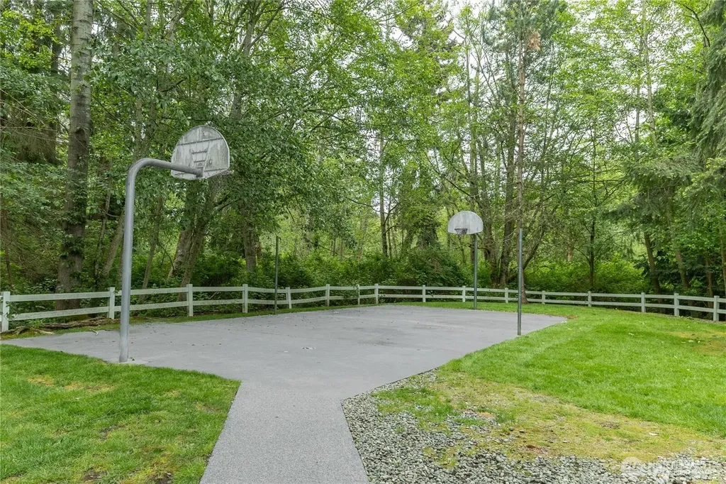 727 114th Street SW Everett WA 98204