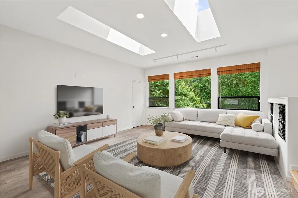 21401 52nd Avenue SE Woodinville WA 98072