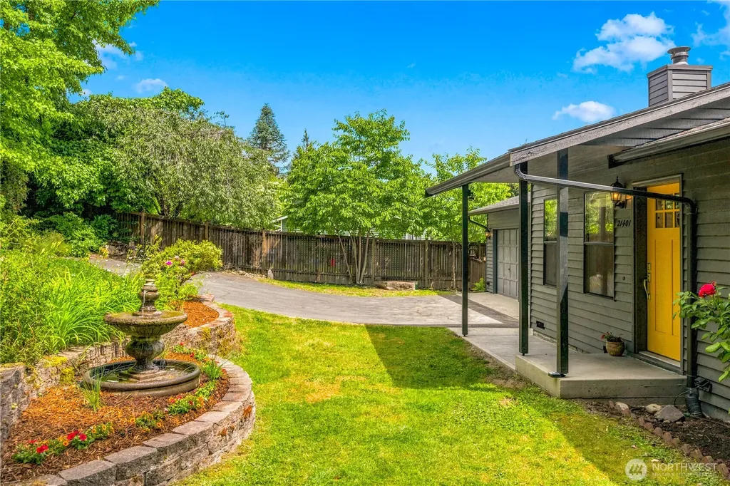 21401 52nd Avenue SE Woodinville WA 98072