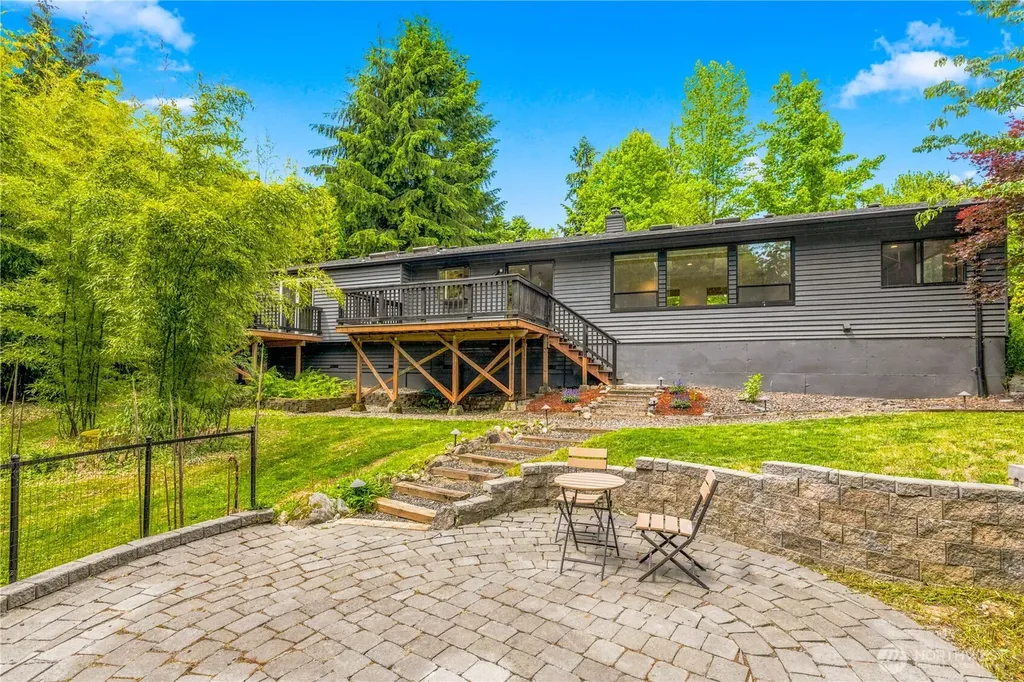 21401 52nd Avenue SE Woodinville WA 98072