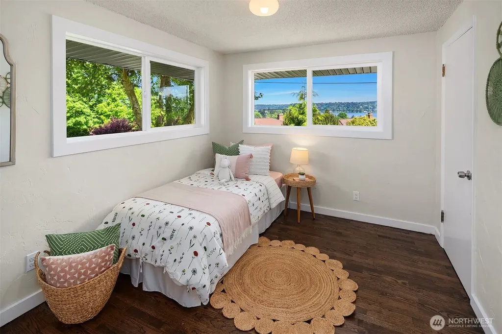 9275 Renton Avenue S Seattle WA 98118