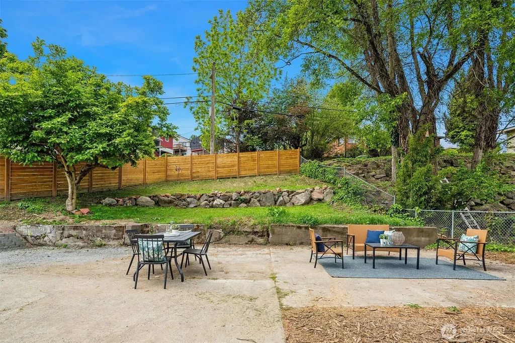 9275 Renton Avenue S Seattle WA 98118