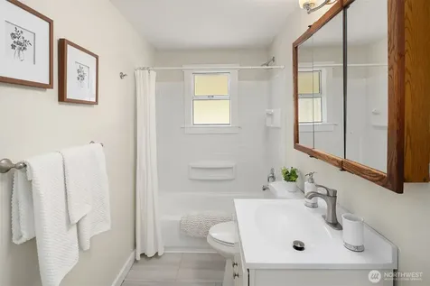 9275 Renton Avenue S Seattle WA 98118