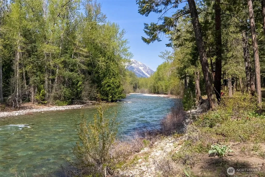 225 Lost River Road Mazama WA 98833