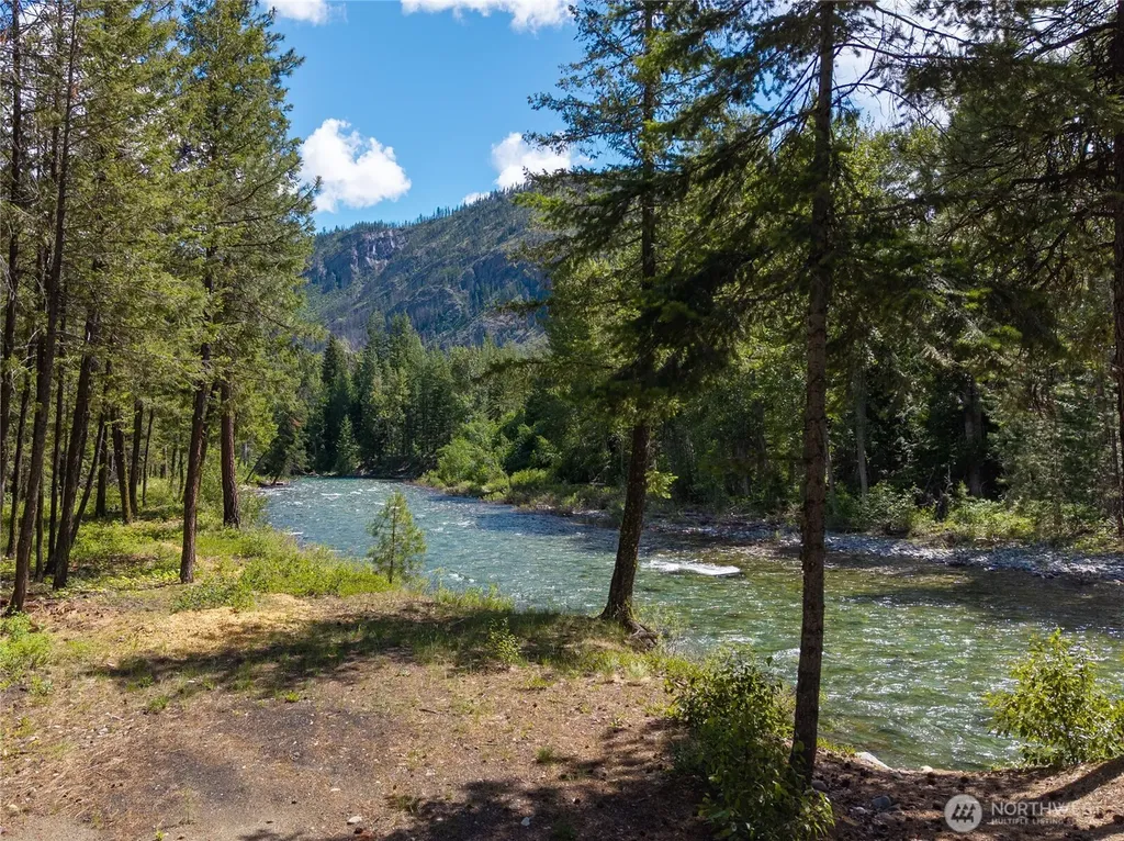 225 Lost River Road Mazama WA 98833