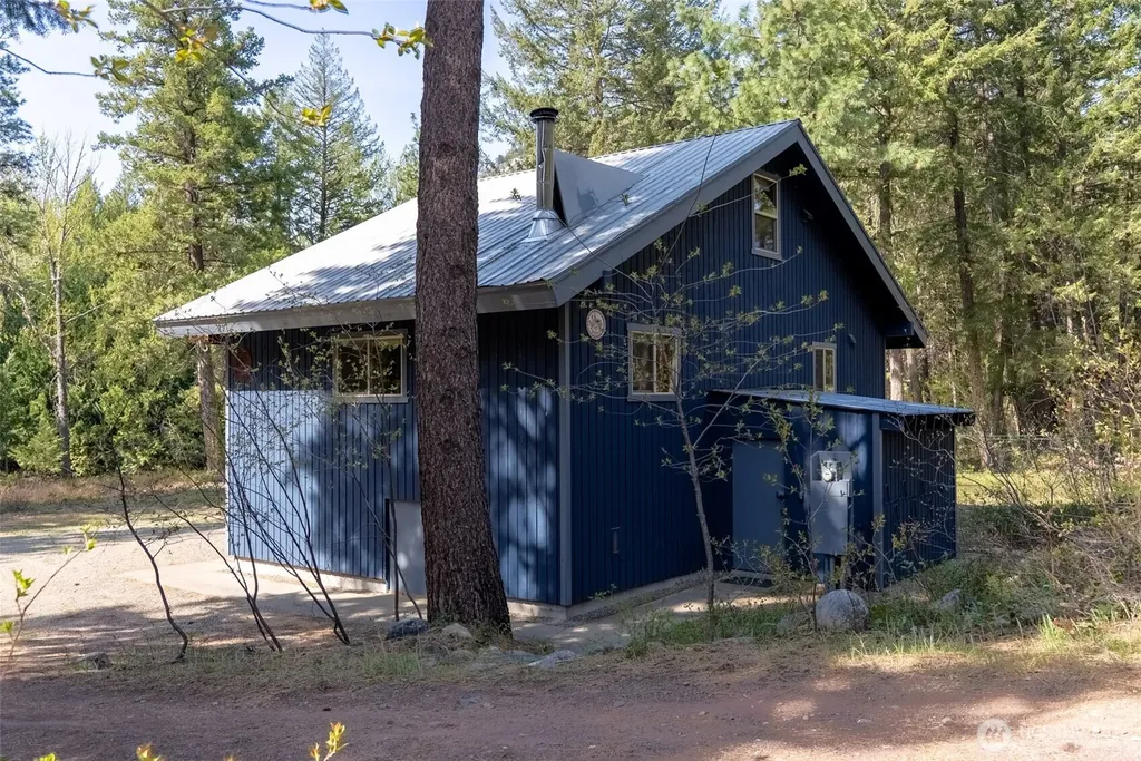 225 Lost River Road Mazama WA 98833