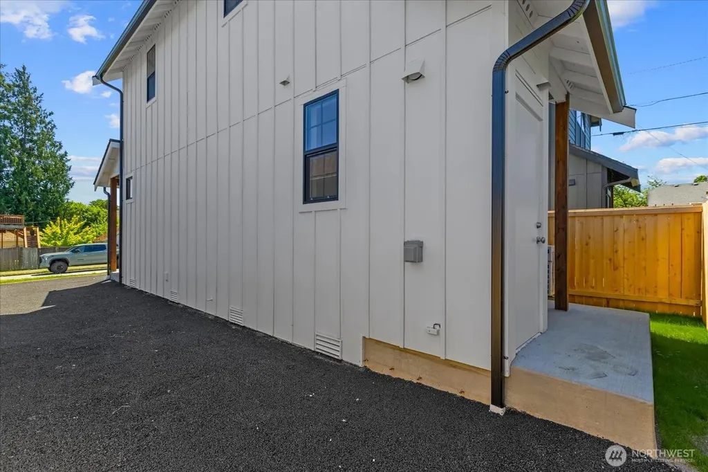 2817 25th Street Everett WA 98201