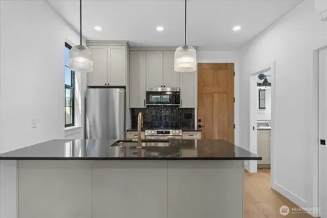 2817 25th Street Everett WA 98201