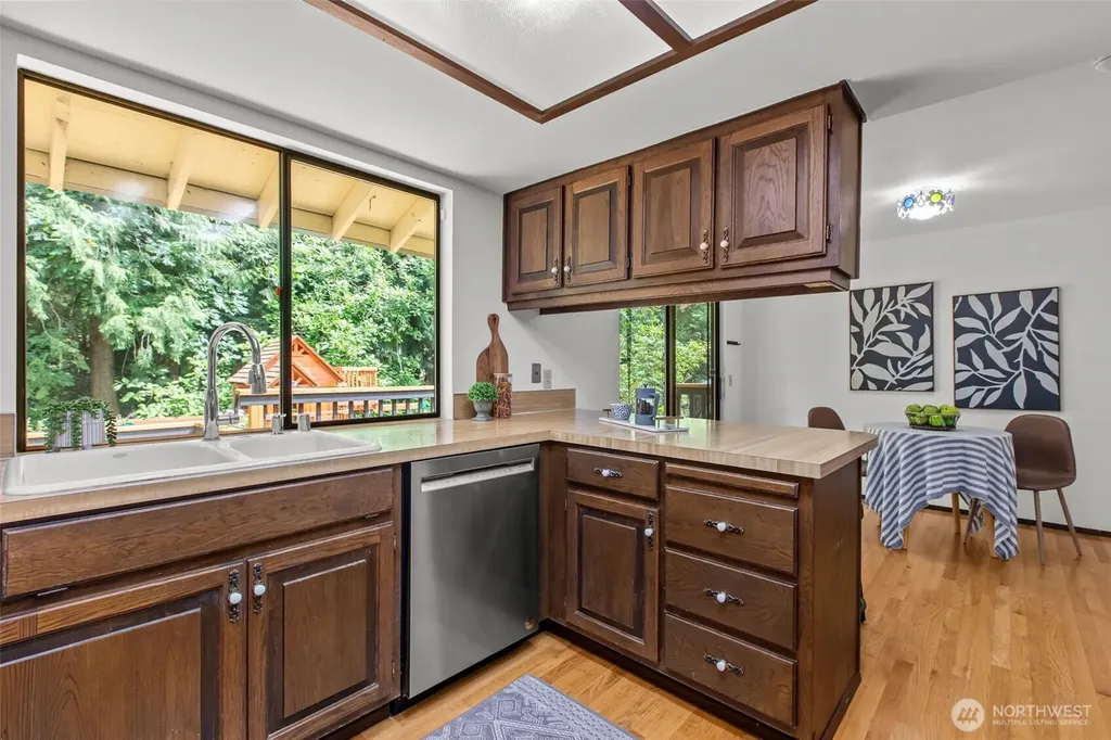 3414 NE Quinault Drive Bremerton WA 98311