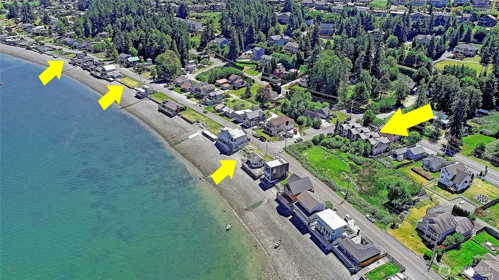 1095 Essex Street Camano Island WA 98282