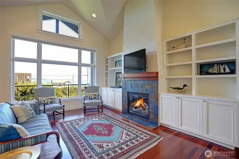 1095 Essex Street Camano Island WA 98282