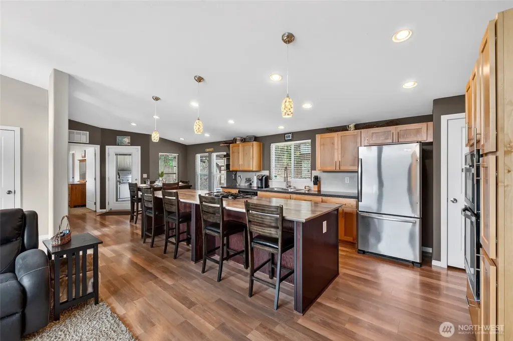 40109 32nd Avenue S Roy WA 98580