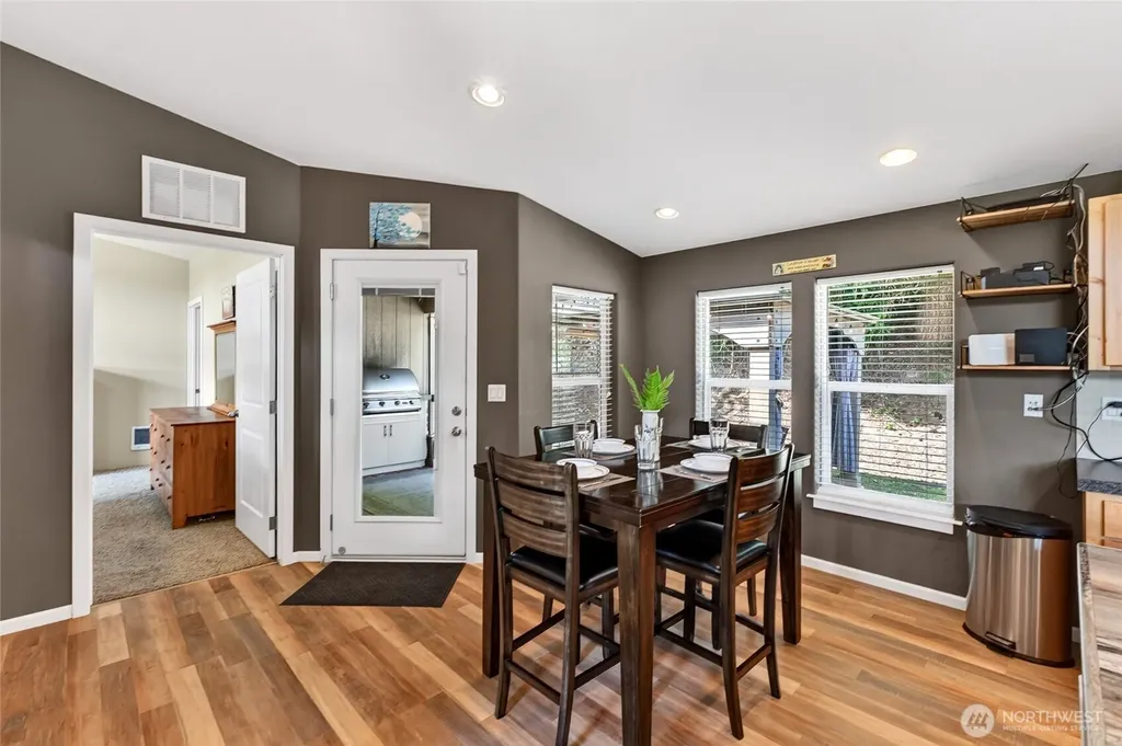 40109 32nd Avenue S Roy WA 98580