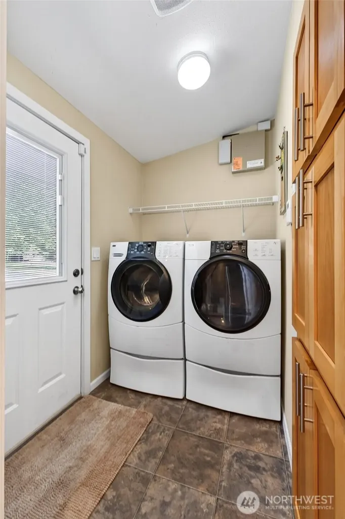 40109 32nd Avenue S Roy WA 98580