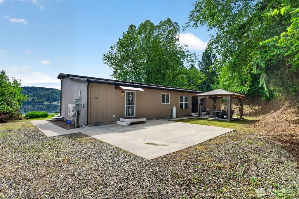 40109 32nd Avenue S Roy WA 98580
