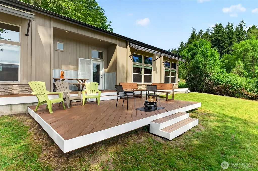 40109 32nd Avenue S Roy WA 98580
