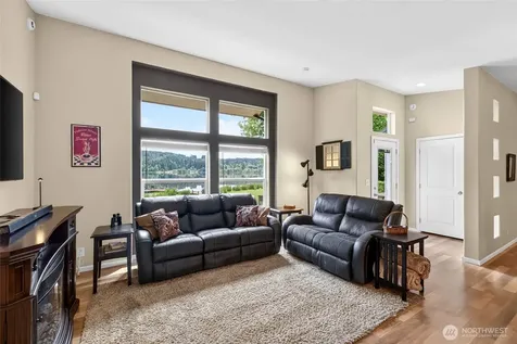 40109 32nd Avenue S Roy WA 98580