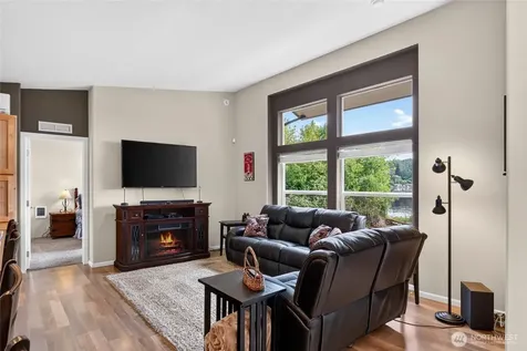 40109 32nd Avenue S Roy WA 98580