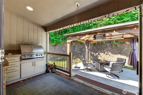 40109 32nd Avenue S Roy WA 98580
