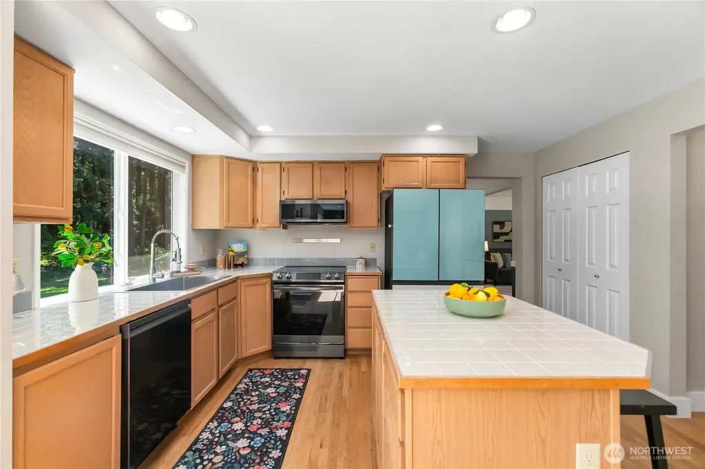 4131 NW Hosman Circle Silverdale WA 98383