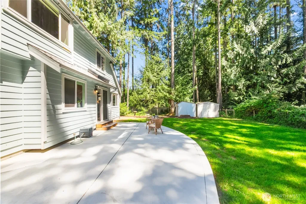 4131 NW Hosman Circle Silverdale WA 98383