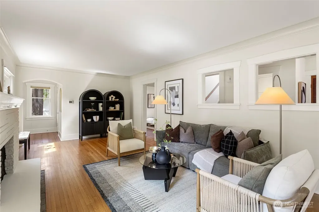 11048 23rd Avenue NE Seattle WA 98125