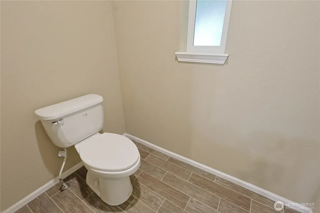 65 W Skokomish Trail Elma WA 98541