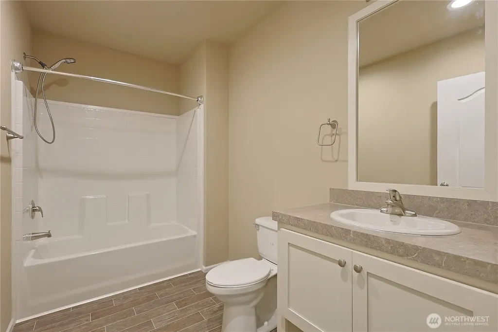 65 W Skokomish Trail Elma WA 98541
