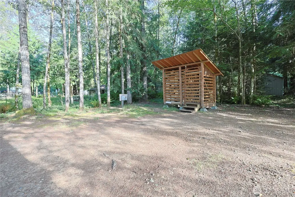 65 W Skokomish Trail Elma WA 98541