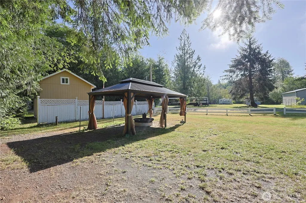 65 W Skokomish Trail Elma WA 98541