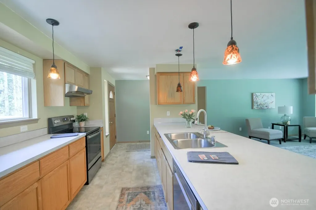 8910 Hunter Point Road NW Olympia WA 98502