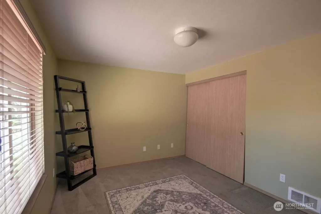 8910 Hunter Point Road NW Olympia WA 98502