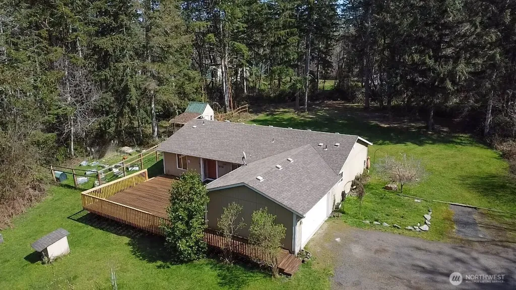 8910 Hunter Point Road NW Olympia WA 98502