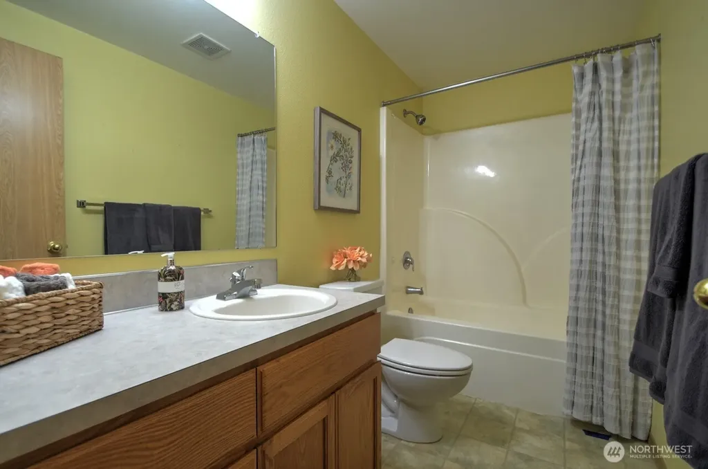 8910 Hunter Point Road NW Olympia WA 98502