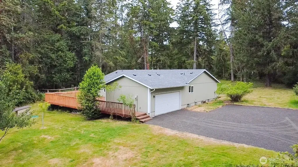 8910 Hunter Point Road NW Olympia WA 98502