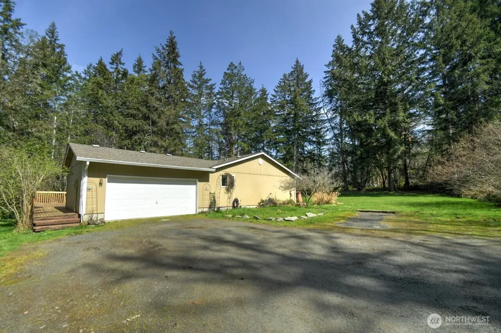 8910 Hunter Point Road NW Olympia WA 98502