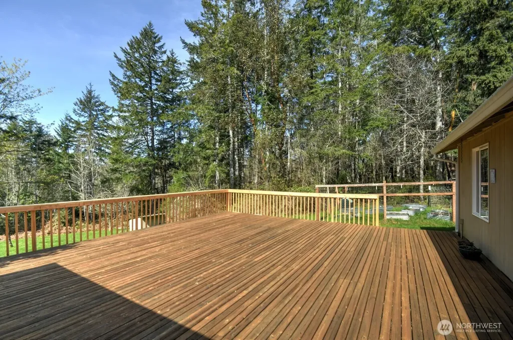 8910 Hunter Point Road NW Olympia WA 98502