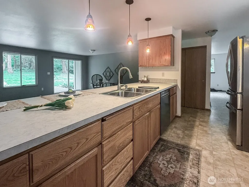 8910 Hunter Point Road NW Olympia WA 98502