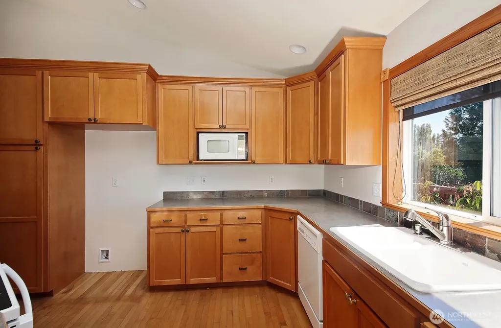 2441 Hillis Drive Langley WA 98260