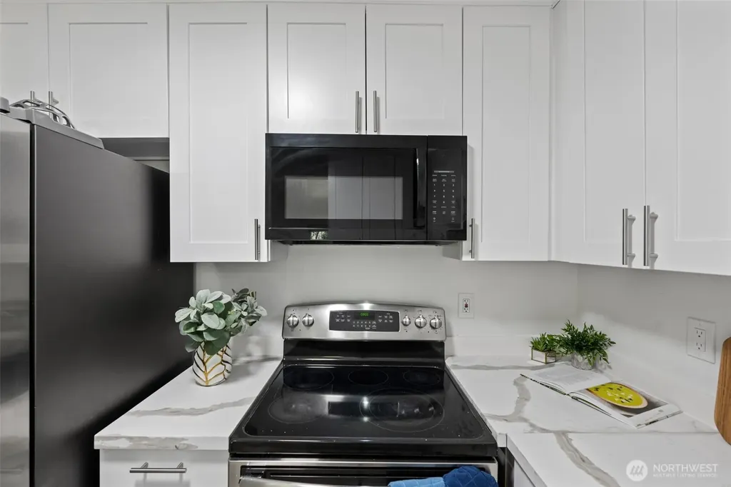 2537 S 288th Street Federal Way WA 98003