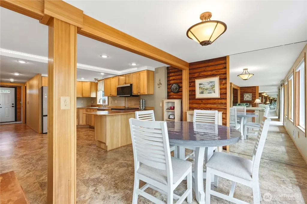 840 Wolverine Place Camano Island WA 98282