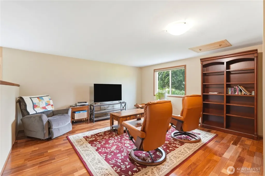 840 Wolverine Place Camano Island WA 98282