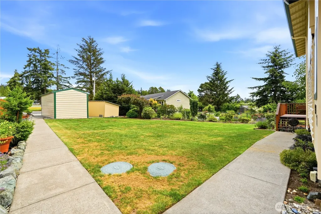 840 Wolverine Place Camano Island WA 98282