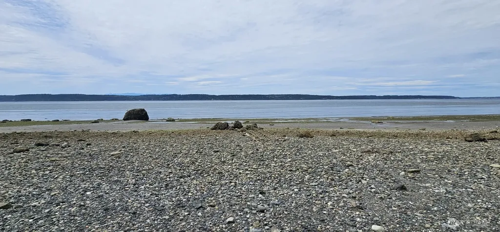 840 Wolverine Place Camano Island WA 98282