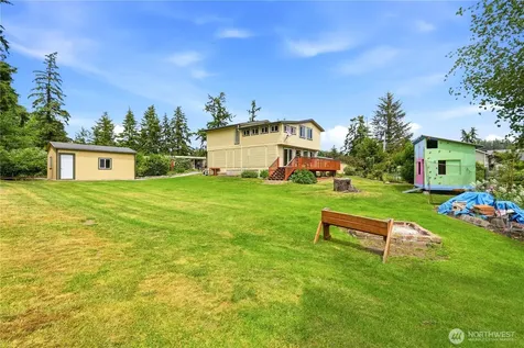 840 Wolverine Place Camano Island WA 98282