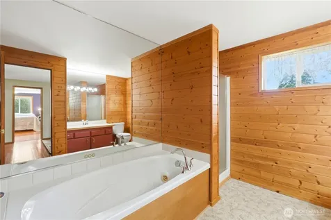 840 Wolverine Place Camano Island WA 98282