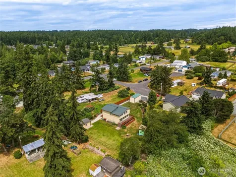 840 Wolverine Place Camano Island WA 98282