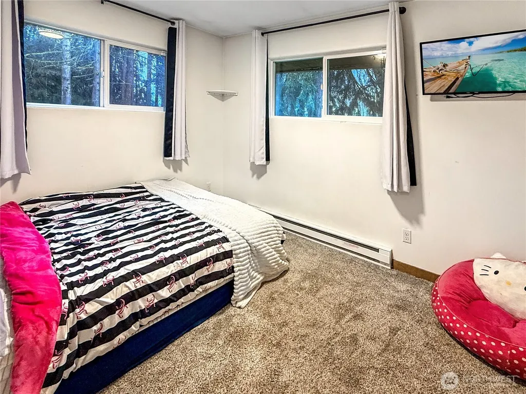 4212 Westside Highway Castle Rock WA 98611