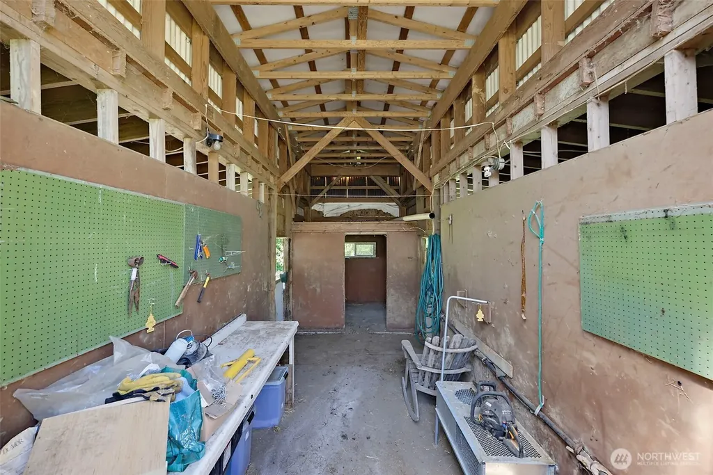 61 Hot Dog Lane Elma WA 98541